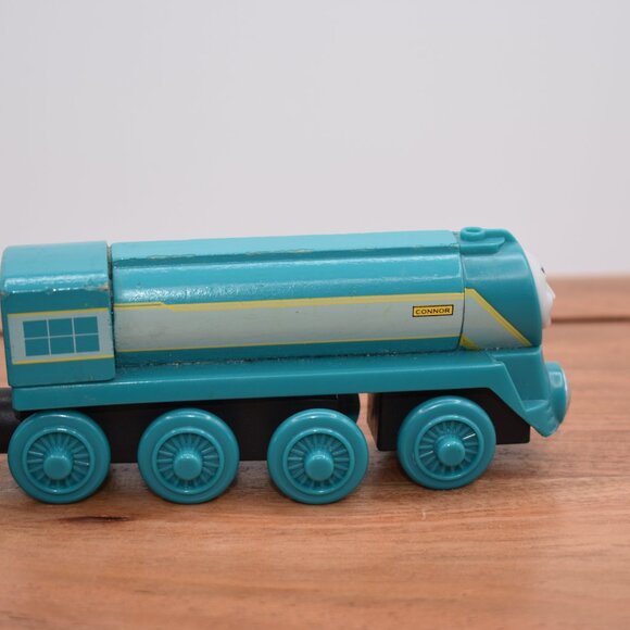 Connor and Tender Y5492 - Thomas & Friends Wooden Railway Trains Engine 2012 - Picture 5 of 8